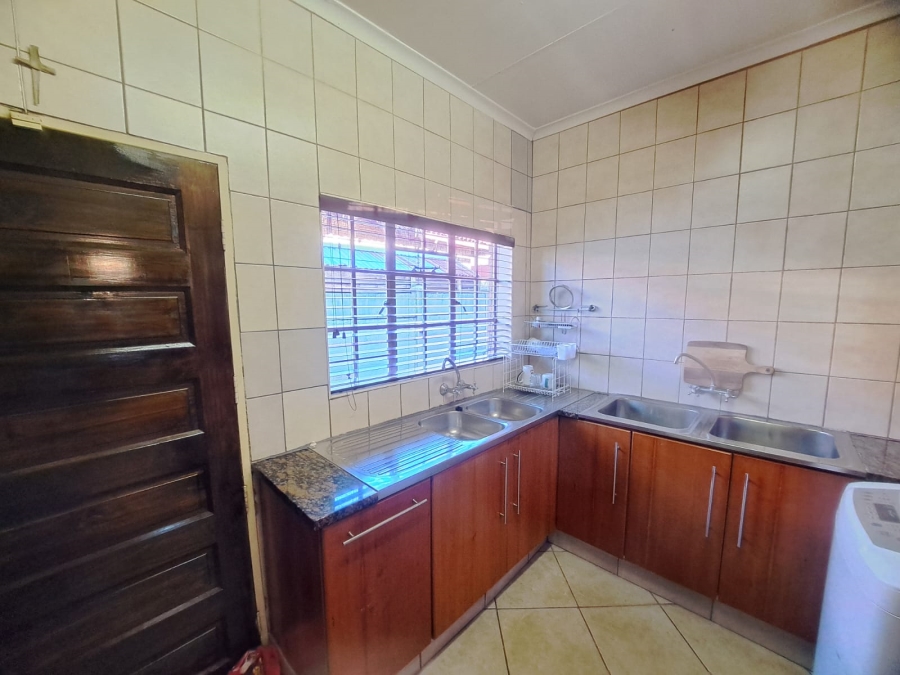 3 Bedroom Property for Sale in Heuwelsig North West